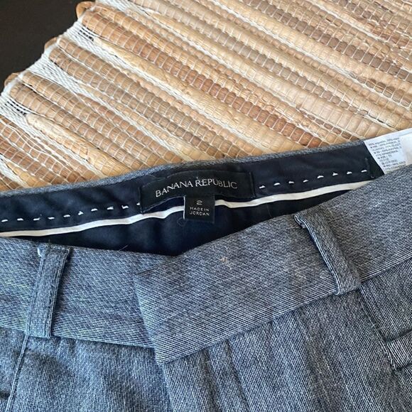 EUC Banana Republic grey dress pants . Size 2 - Slone - Picture 3 of 5